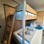 Bergroof Apartament *