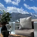 Bergroof Apartament *